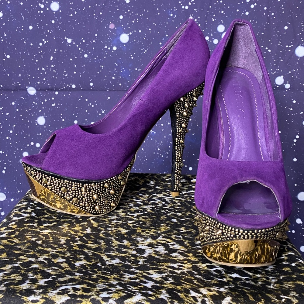 Sexy spiky heels